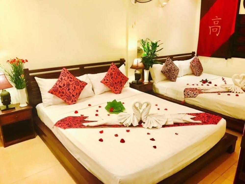 Red Hibiscus Hotel Phnom Penh Zewnętrze zdjęcie